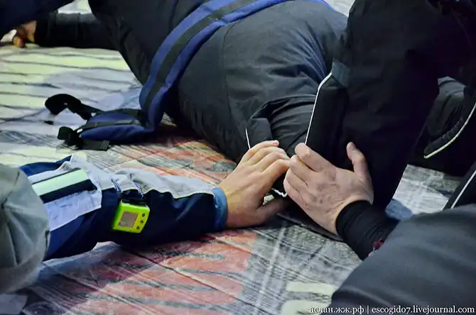 Как парашютисты совершают прыжки