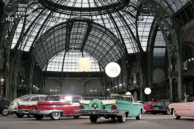 Выставка ретро-автомобилей в Гран-Пале