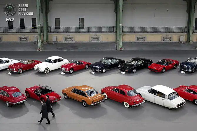 Выставка ретро-автомобилей в Гран-Пале