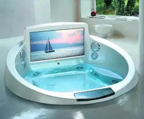Ванна со встроенным TV и DVD плеером – два удовольствия в одном
