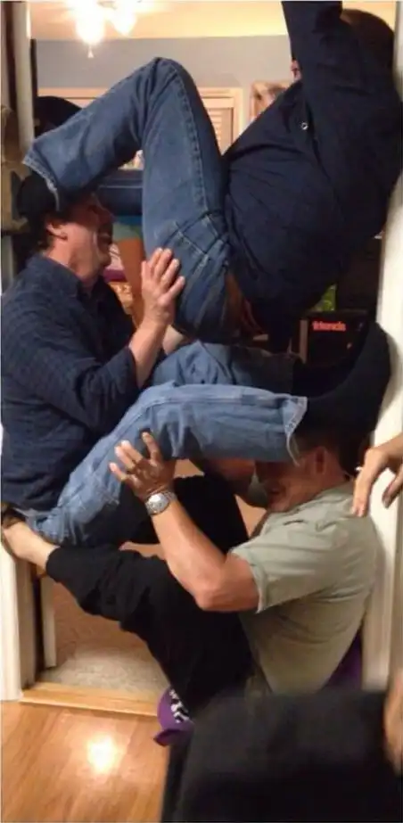 Пирамида в двери: версия дочери и папы