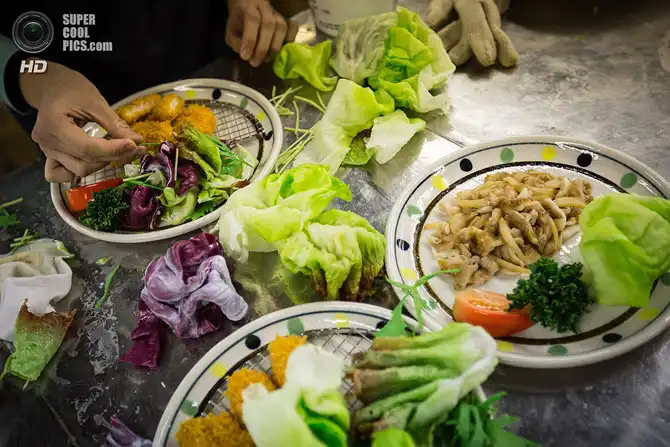 Как выглядят блюда с витрин