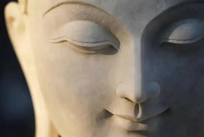 Как делают статуи Будды