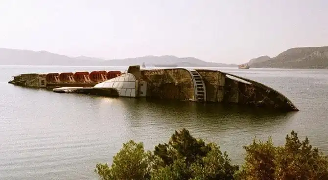 12 самых знаменитых кораблекрушений, которые можно увидеть