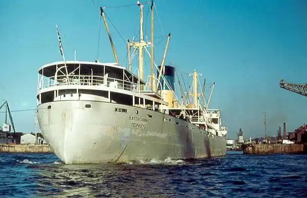 12 самых знаменитых кораблекрушений, которые можно увидеть