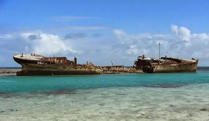 12 самых знаменитых кораблекрушений, которые можно увидеть