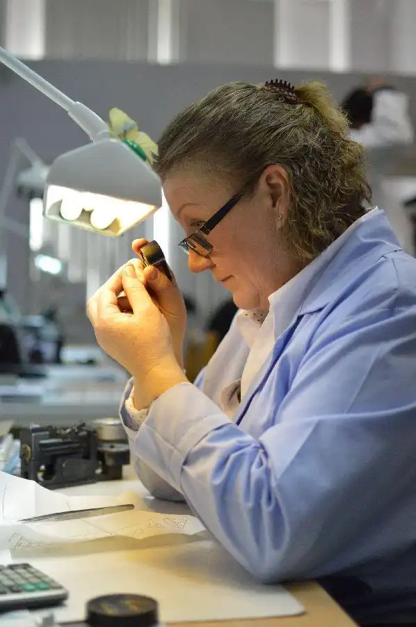 Как гранят алмазы