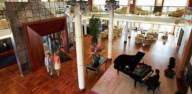 Как путешествовать на круизном лайнере, не выходя из дома