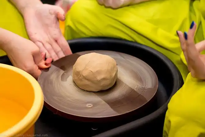 Как сделать вазу на гончарном круге