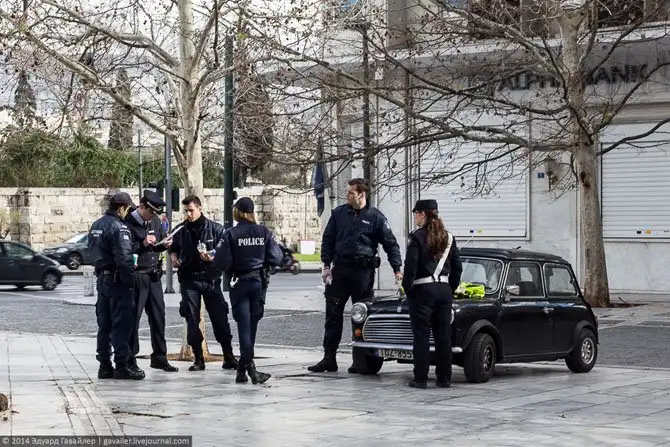 Прогулка по улицам Афин