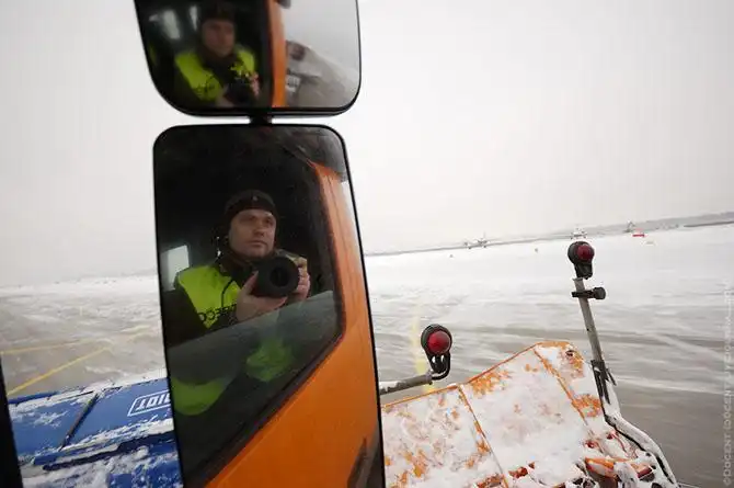 Как обслуживают взлетно-посадочную полосу