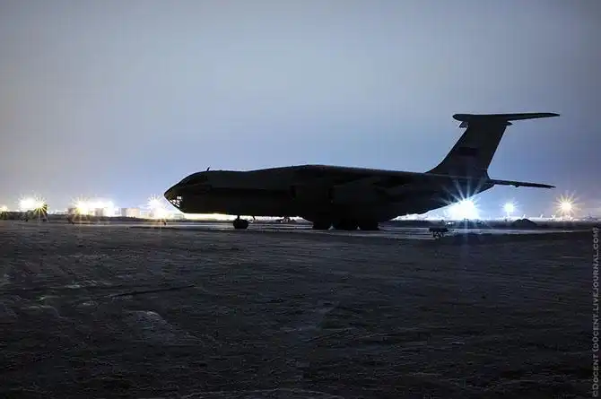 Как обслуживают взлетно-посадочную полосу