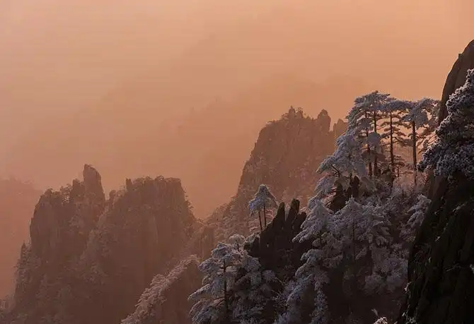 Семь «цветных» географических объектов