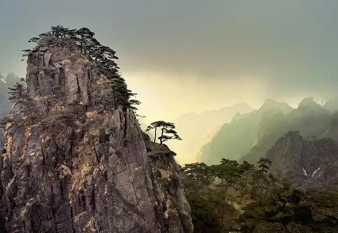 Семь «цветных» географических объектов