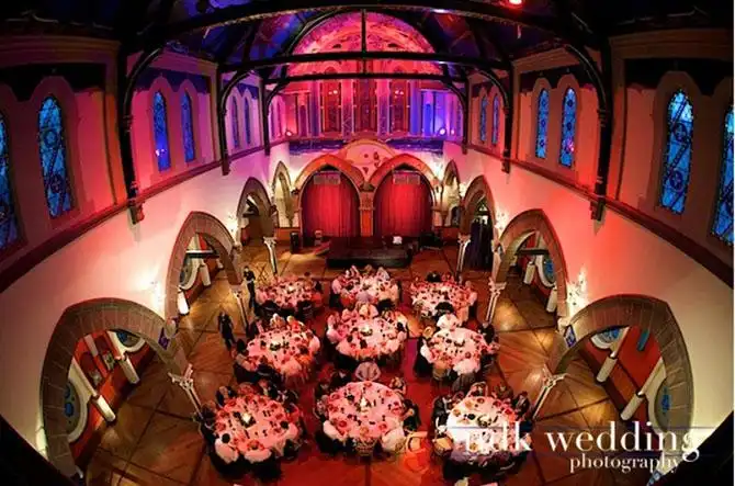 Вторая жизнь старых церквей в Англии