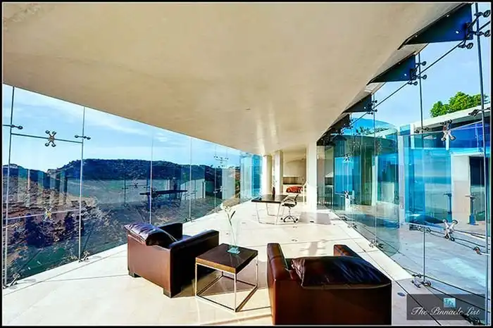 Дом "Железного человека" выставлен на продажу