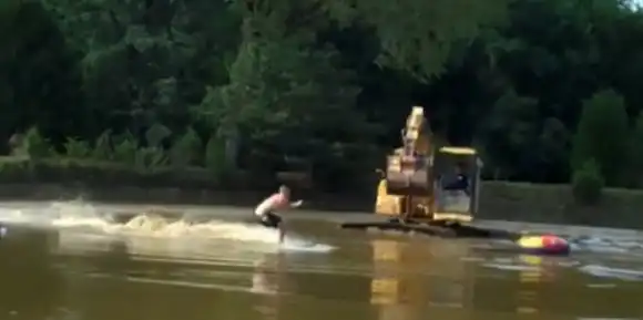 Хорошо когда друг экскаваторщик