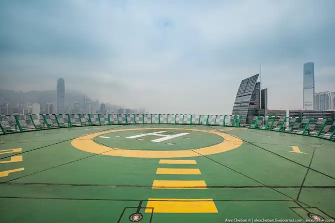 Полет над островом Гонконг