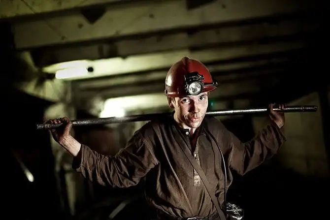 На таких людях страна держится