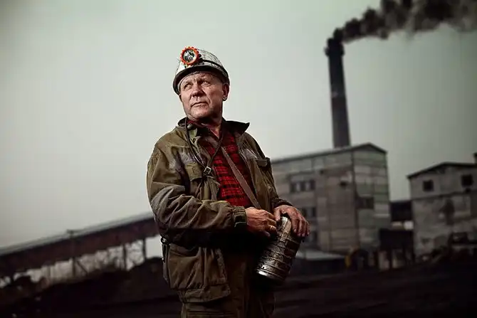 На таких людях страна держится