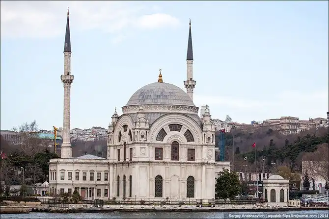 Паутина времен на берегах Босфора