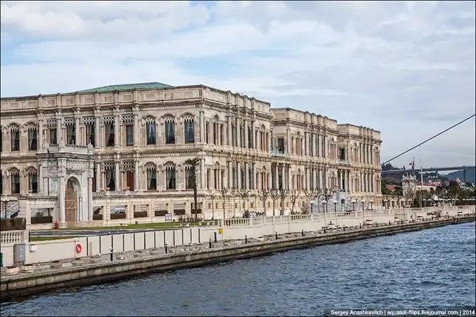 Паутина времен на берегах Босфора