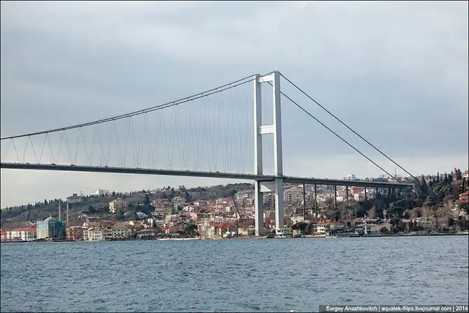 Паутина времен на берегах Босфора