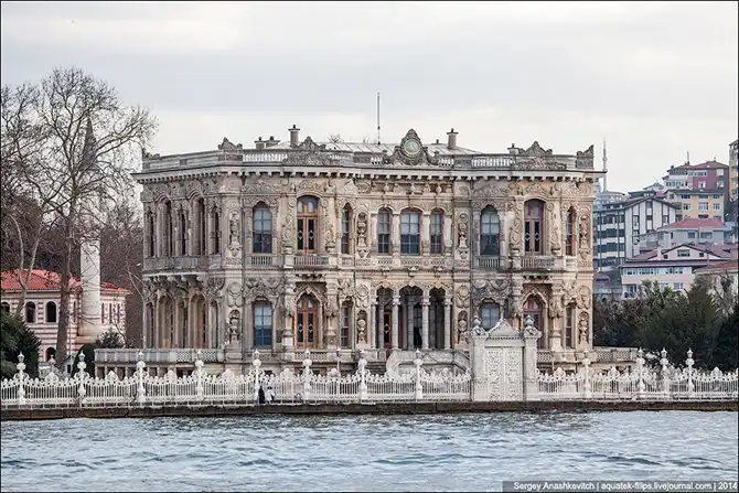 Паутина времен на берегах Босфора