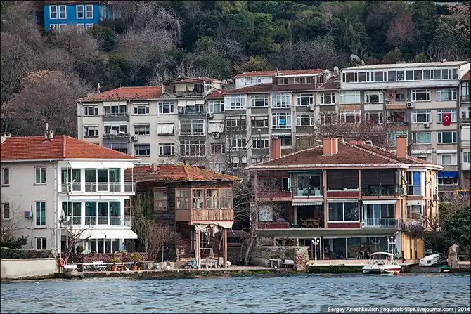 Паутина времен на берегах Босфора