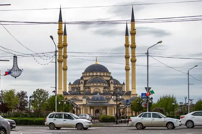 Экскурсия в мечеть «Сердце Чечни»