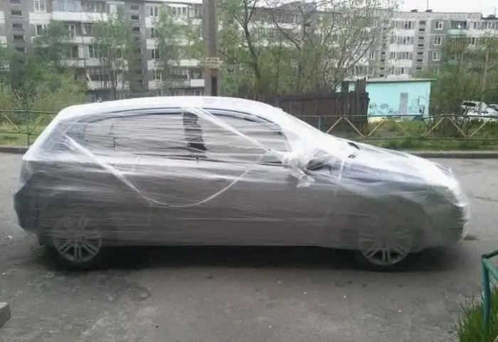 "Упаковал" автомобиль перед отпуском
