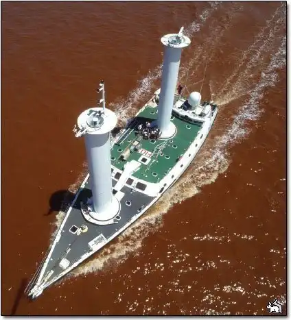 Корабль под турбопарусами !