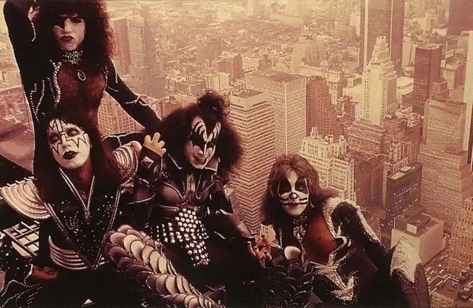 13 самых запомнившихся образов музыкального мира