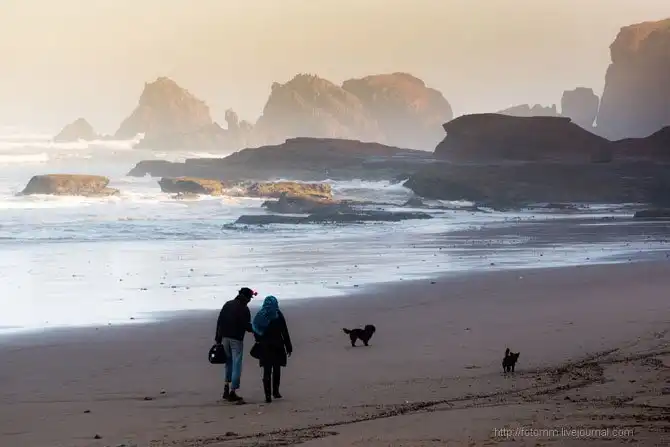 Удивительные глиняно-песчаные арки в Марокко