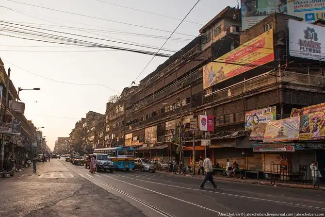 Как проходит утро индийского бездомного
