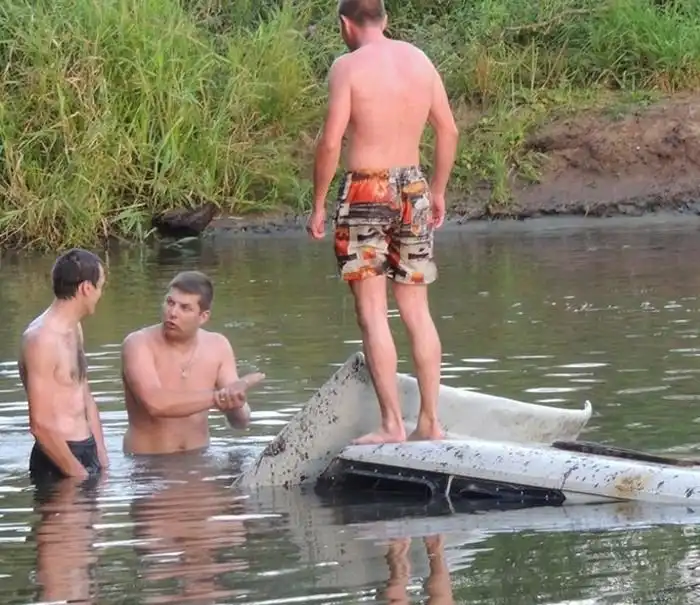 Съездили мужики на УАЗике на природу