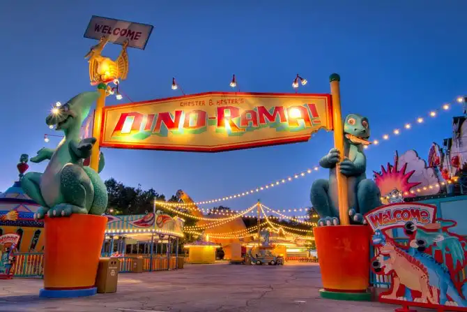 Удивительные развлечения от «Уолта Диснея»