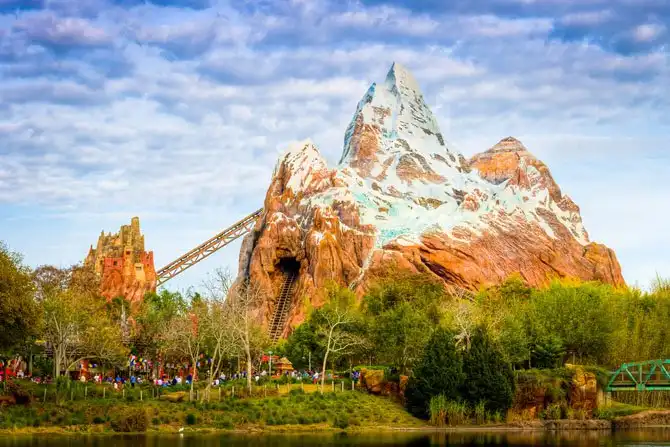 Удивительные развлечения от «Уолта Диснея»