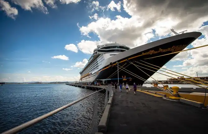 Удивительные развлечения от «Уолта Диснея»