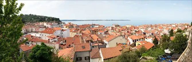 Прогулка по небольшому словенскому городоку