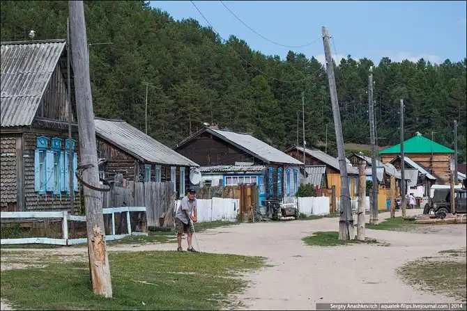 Контрасты байкальской жизни