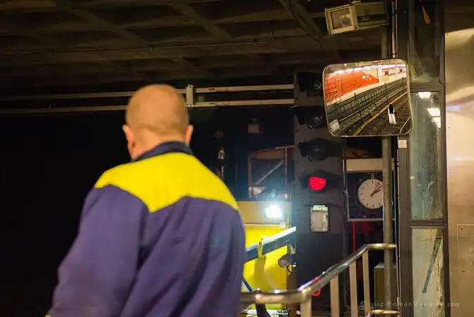 Как проходит ночь в Хельсинском метро