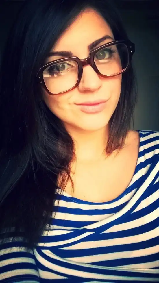 Девушки в очках прекрасны