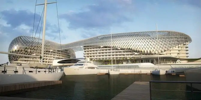 Самые эффектные архитектурные сооружения, “оживающие” с наступлением ночи