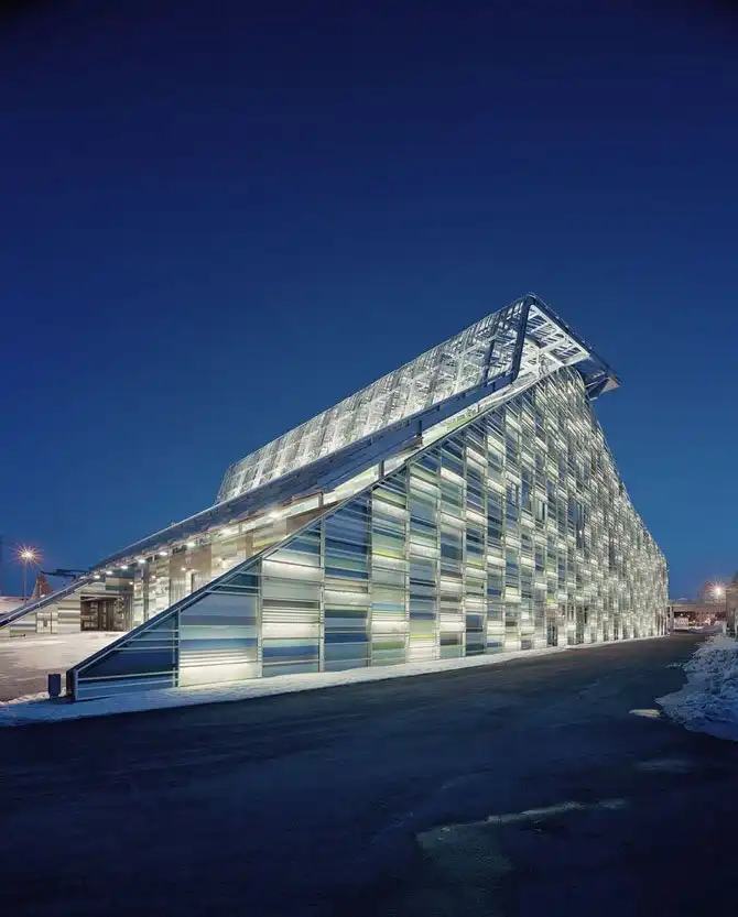 Самые эффектные архитектурные сооружения, “оживающие” с наступлением ночи