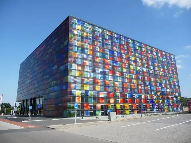 Самые эффектные архитектурные сооружения, “оживающие” с наступлением ночи