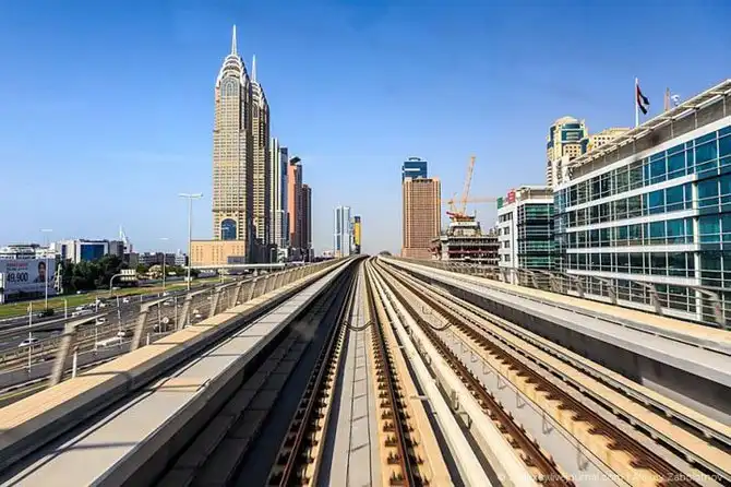 Путешествие по метро Дубая