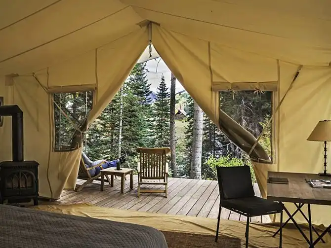 10 самых дорогих и роскошных кемпингов мира
