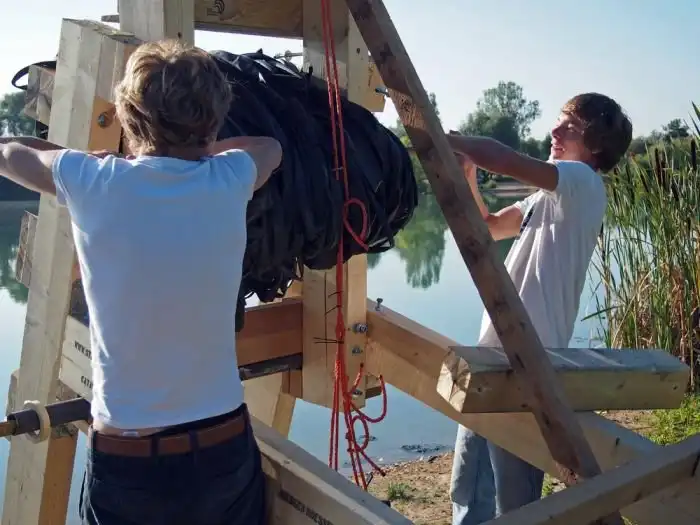 Крутая человеческая катапульта своими руками