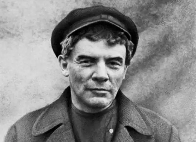 Снимки знаменитых россиян, какими вы их точно не видели